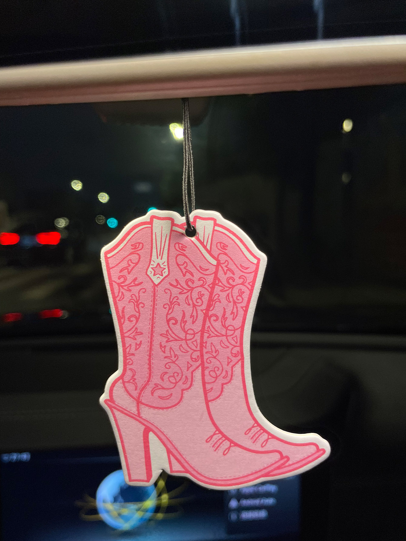 Perfume And Fragrance Are Same - Boots/Freesia Fresh Scent Five-Star Neutral Car