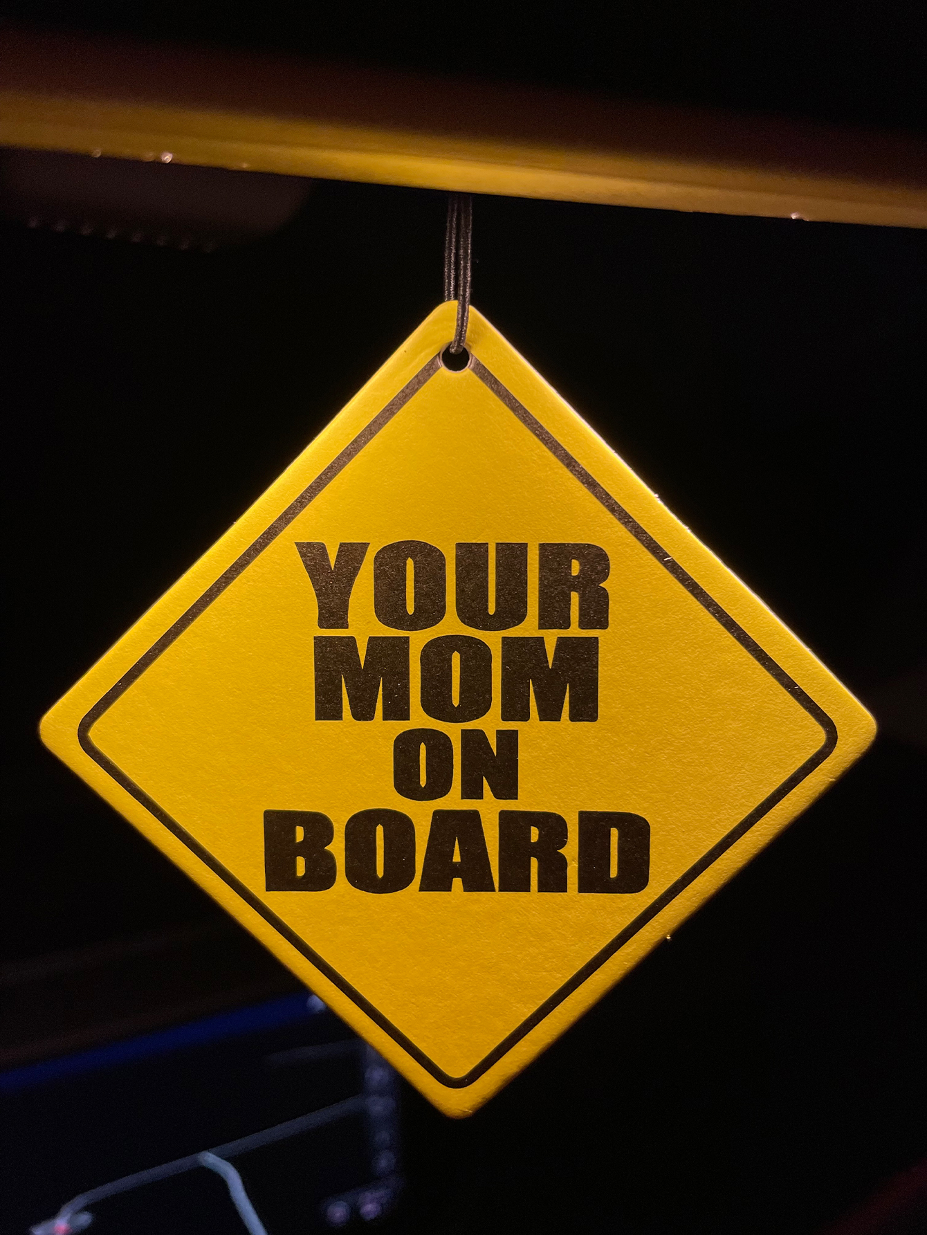 Your Mom on Boar/Hilton Fresh  – Perfume And Fragrance Are Same Bewertung und Preis