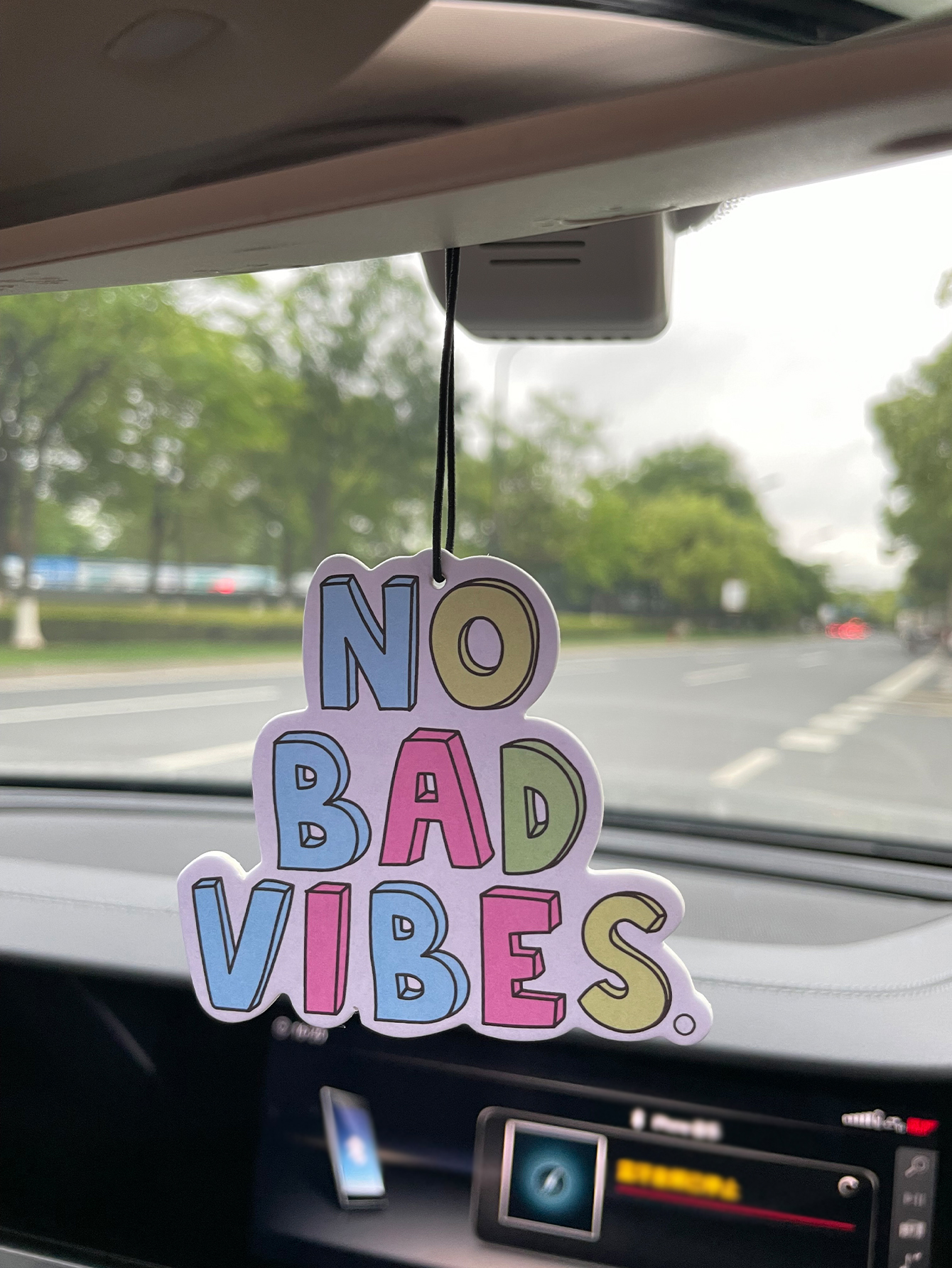 No Bad Vibes, Hilton Fresh Sce – Perfume And Fragrance Are Same Bewertung und Preis